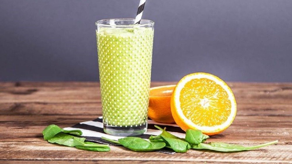 Smuzi Avokado Banan Portağal